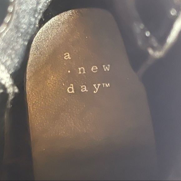 A New Day Cheetah Print Memory Foam Ankle Boot Sz 8 - Picture 7 of 7